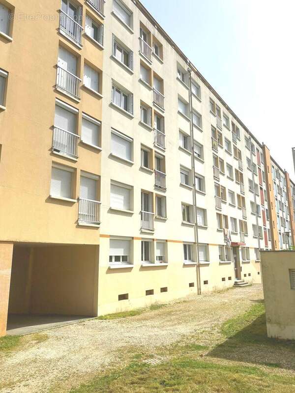 Appartement à SAINT-JACQUES-DE-LA-LANDE