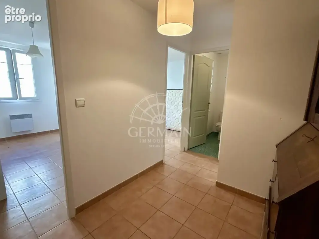 Mazan, Maison de village de type 5 avec 2 terrasses et 2 garages. - photo 16