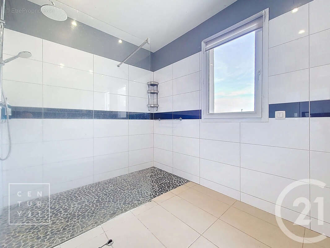 Maison à CORNEILLA-LA-RIVIERE