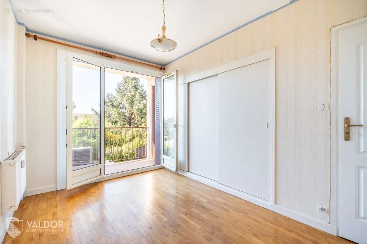 Résidence avec Parc -Appartement de type T4 - photo 6