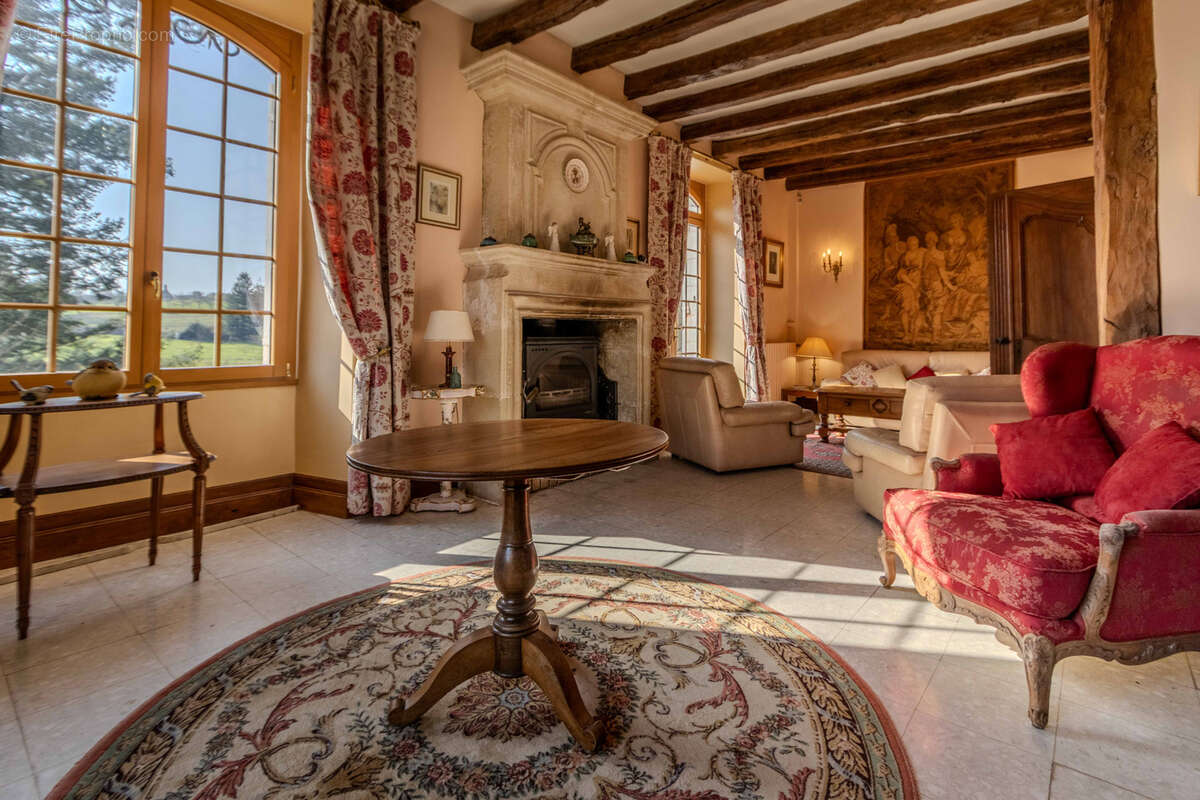 Maison à SAINT-CYPRIEN