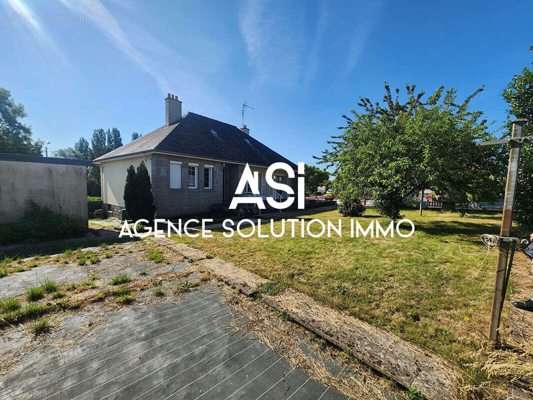 Maison à VILLAINES-LA-JUHEL