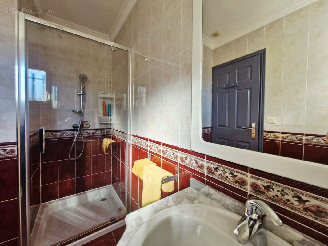 Maison à RESTINCLIERES