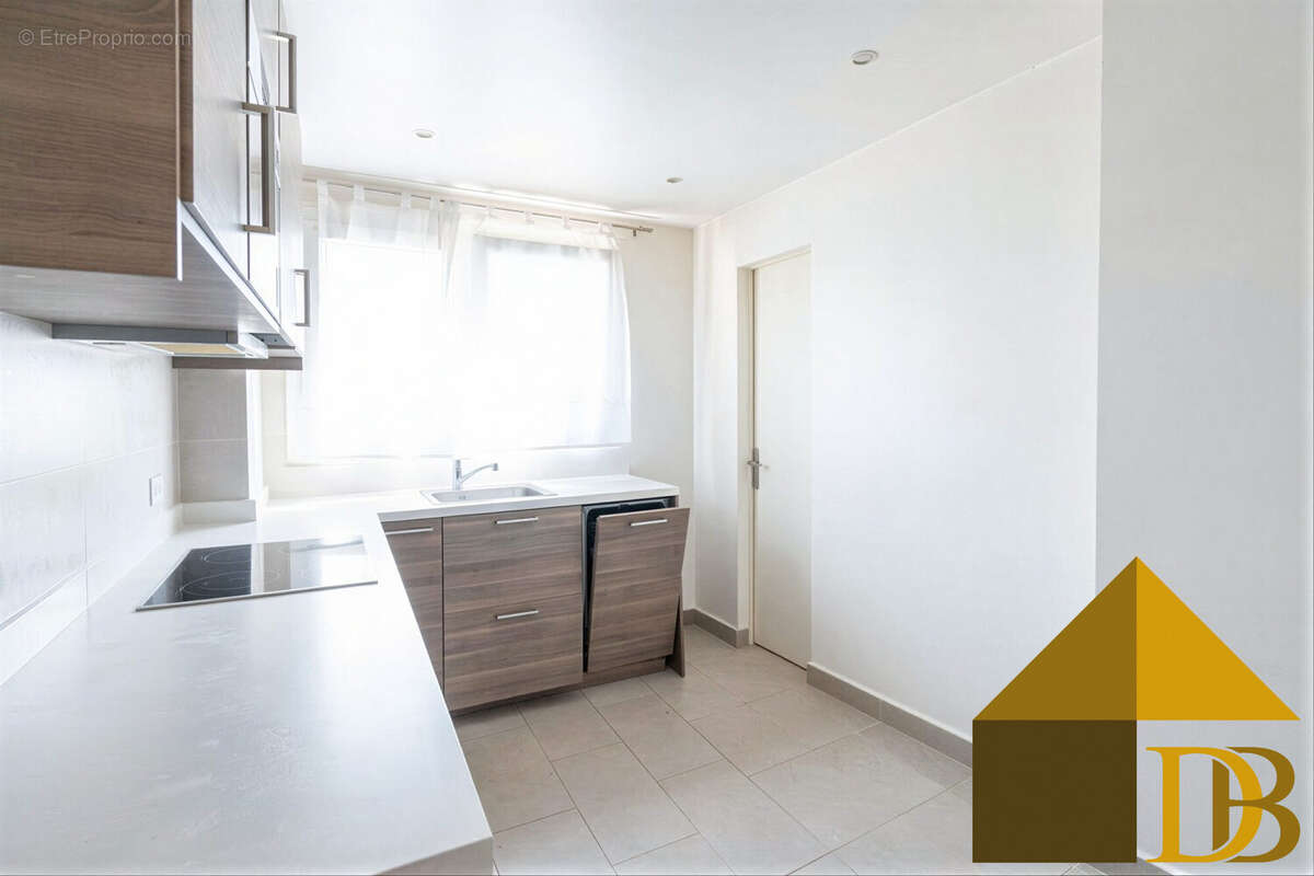 Appartement 89 m² à Maisons-Alfort  - photo 3