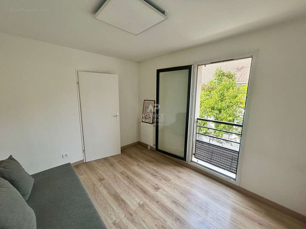 Appartement à CARRIERES-SOUS-POISSY