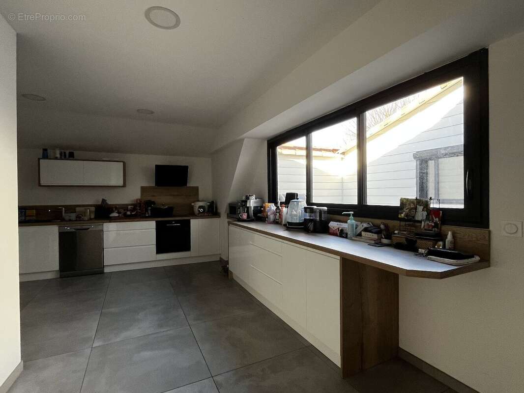 Maison à NISSAN-LEZ-ENSERUNE