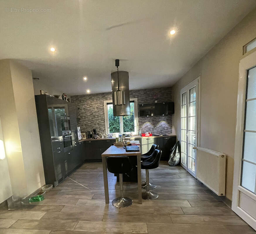 Maison à SAINT-SYLVESTRE-SUR-LOT