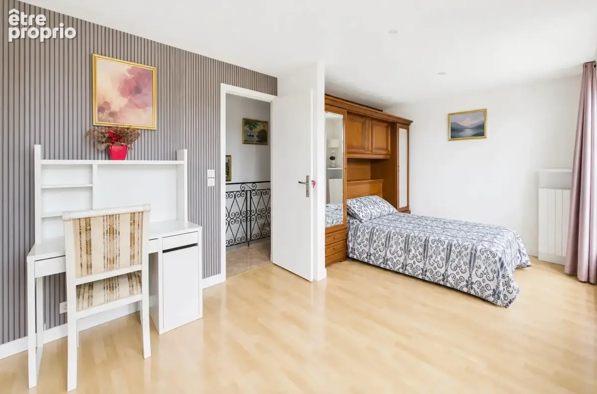 Maison à vendre 10 pièces avec piscine a MONTFERMEIL (93) - photo 7