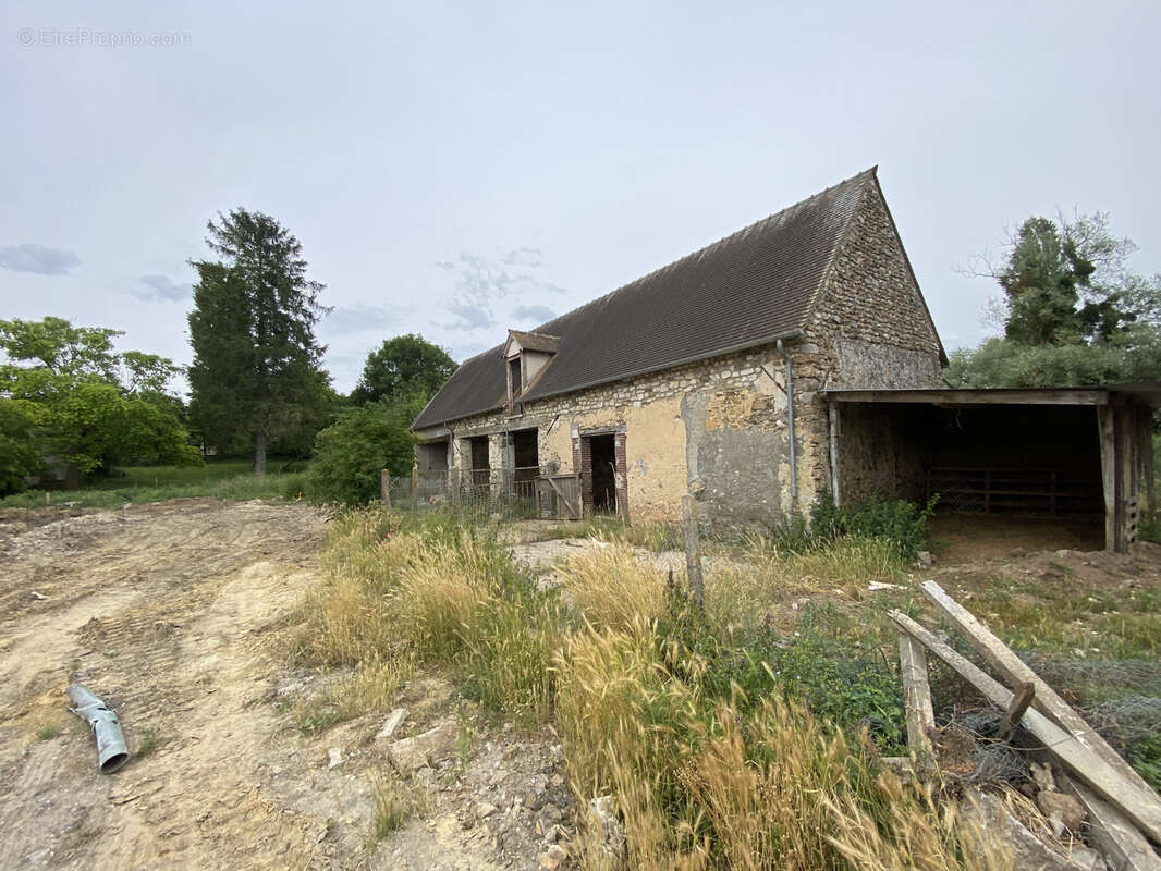 Maison à HOUDAN