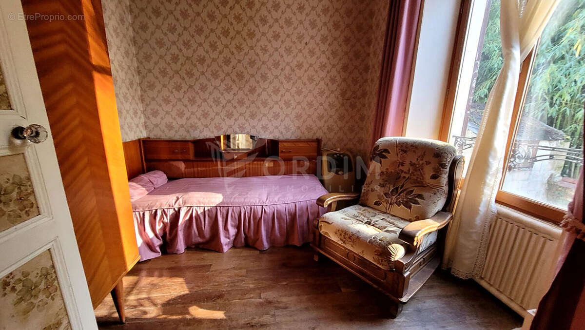 Maison à ANCY-LE-FRANC