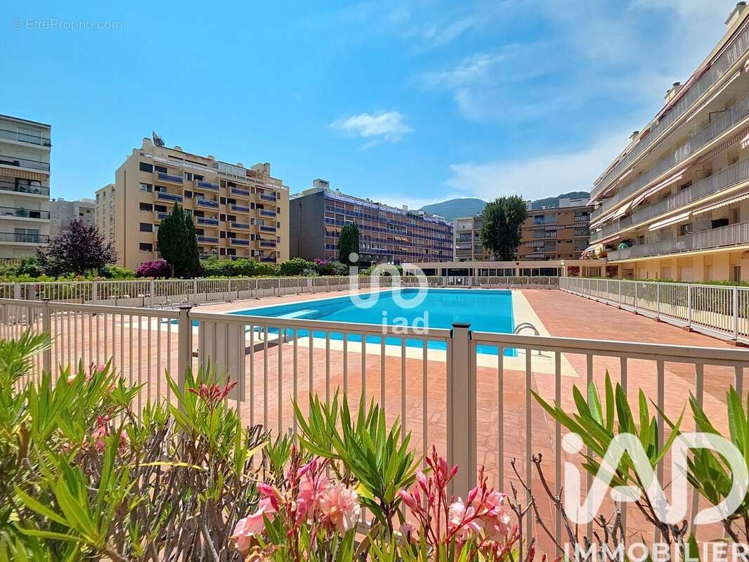 Photo 3 - Appartement à ROQUEBRUNE-CAP-MARTIN