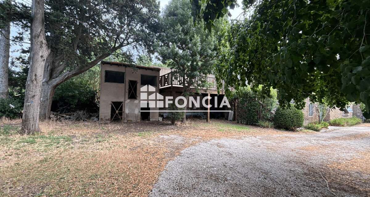 Authentique ancien moulin de 180 m² sur 1 800 m² arborés avec piscine, terrasse ombragée de 40 m², serre et pigeonnier. Un vérit - photo 15