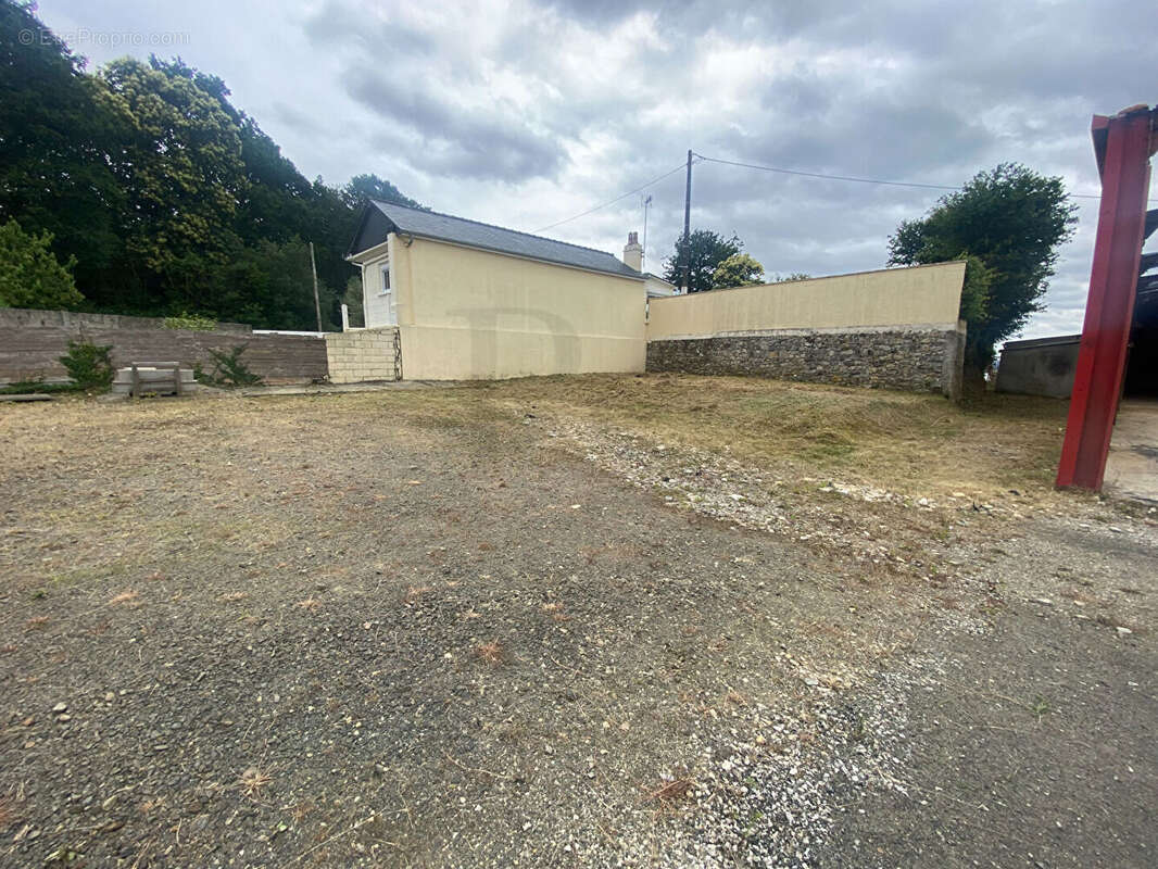 Commerce à DOMFRONT