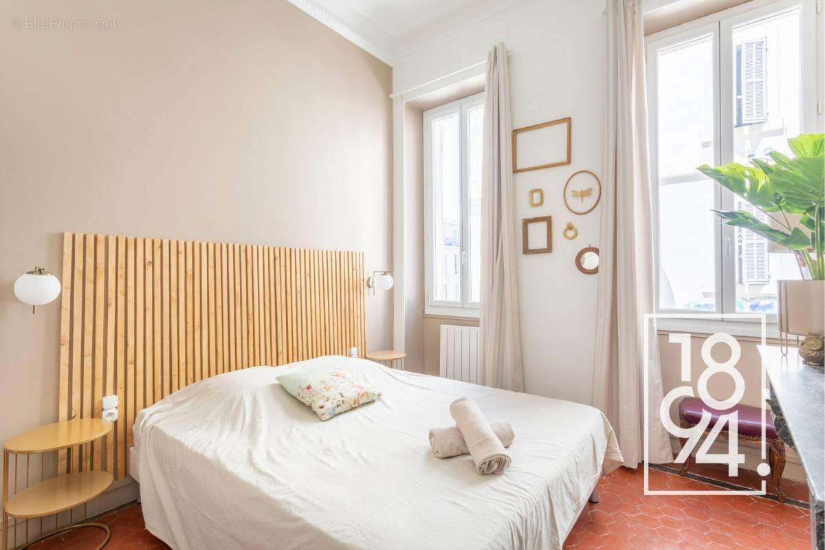 Appartement à MARSEILLE-6E