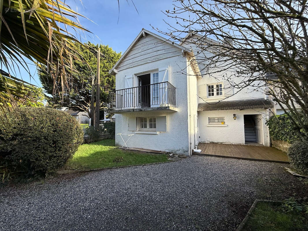 Maison à LE POULIGUEN