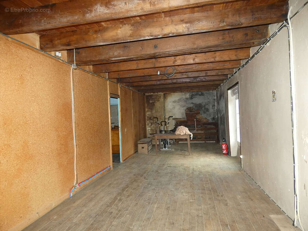 Maison à LE MESNIL-GILBERT