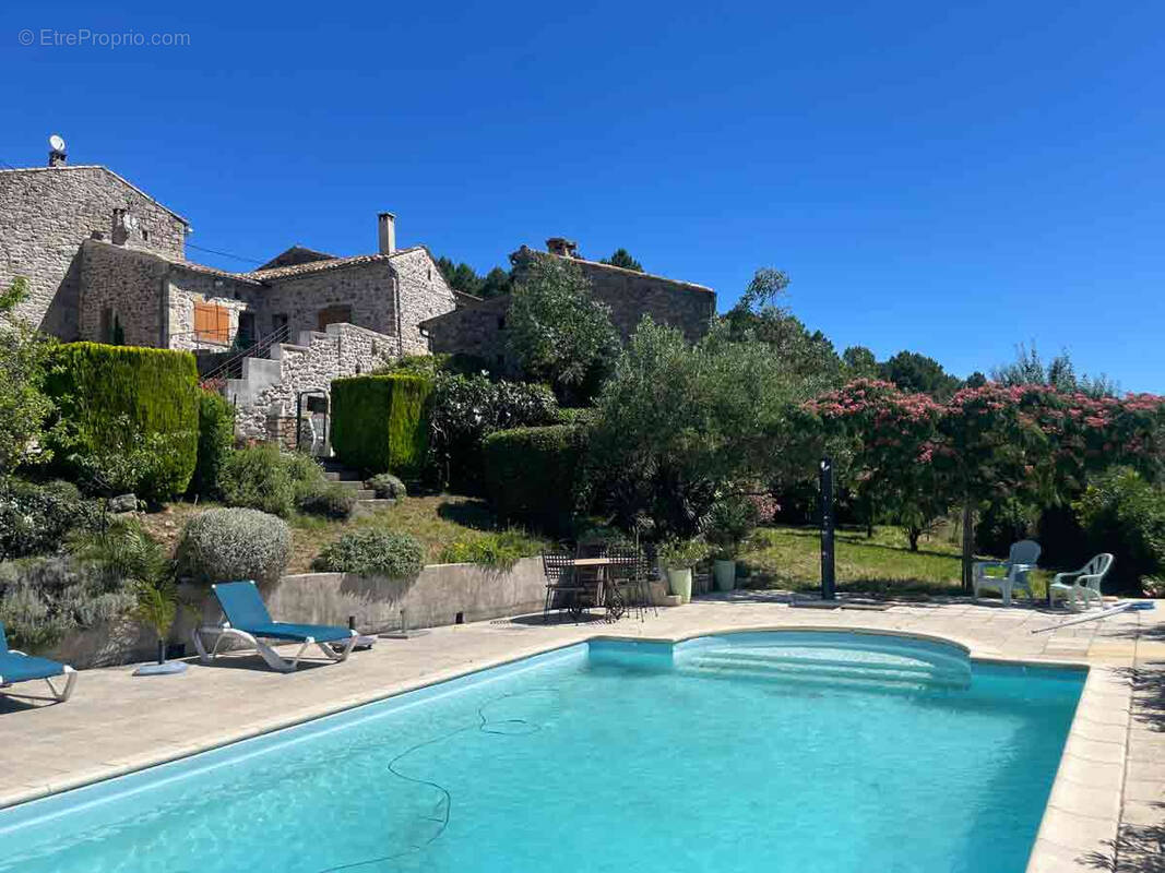 Maison à VINEZAC