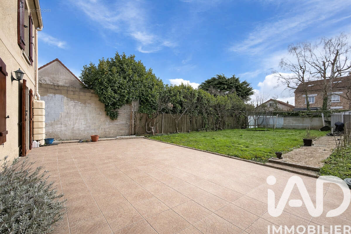 Photo 2 - Maison à VIGNEUX-SUR-SEINE