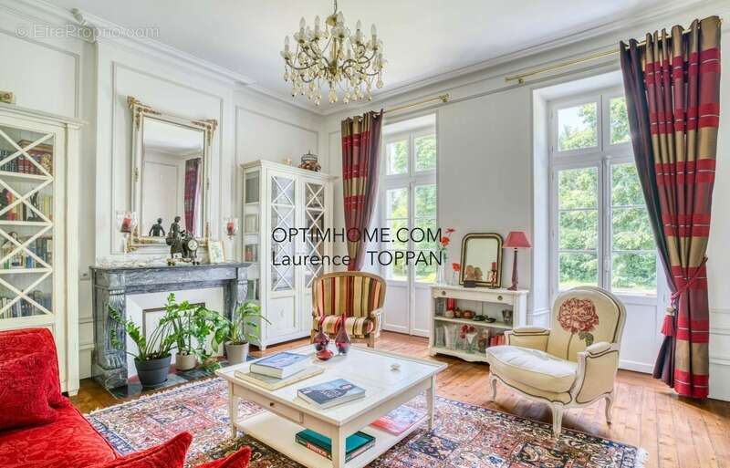 Maison à SAINTE-LIVRADE-SUR-LOT