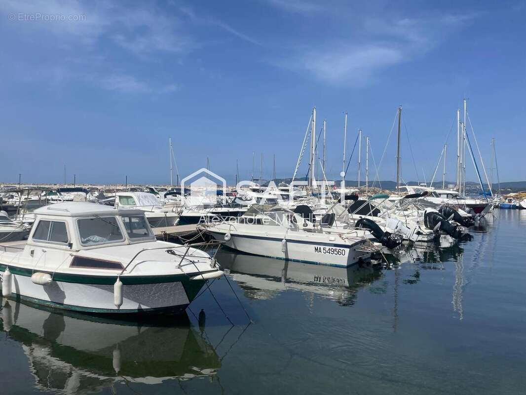 Photo 2 - Commerce à SAINT-CYR-SUR-MER