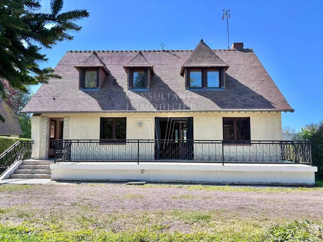 Maison à PONT-L'EVEQUE