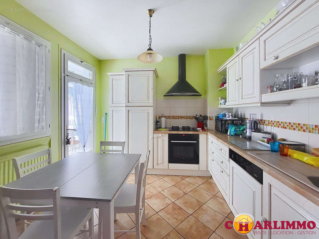 Maison 115 m² à Saint-Brice-Sur-Vienne  - photo 3