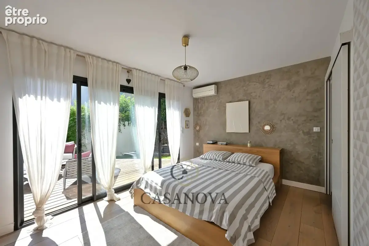 Villa contemporaine 212 m² avec piscine, terrasse et 4 chambres à Castelnau-le-Lez - photo 15