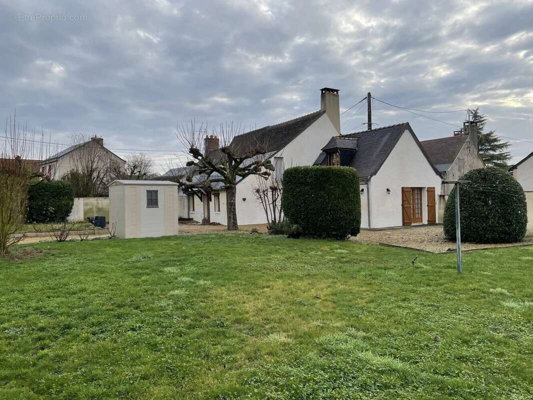 Maison à SAVIGNE-SUR-LATHAN