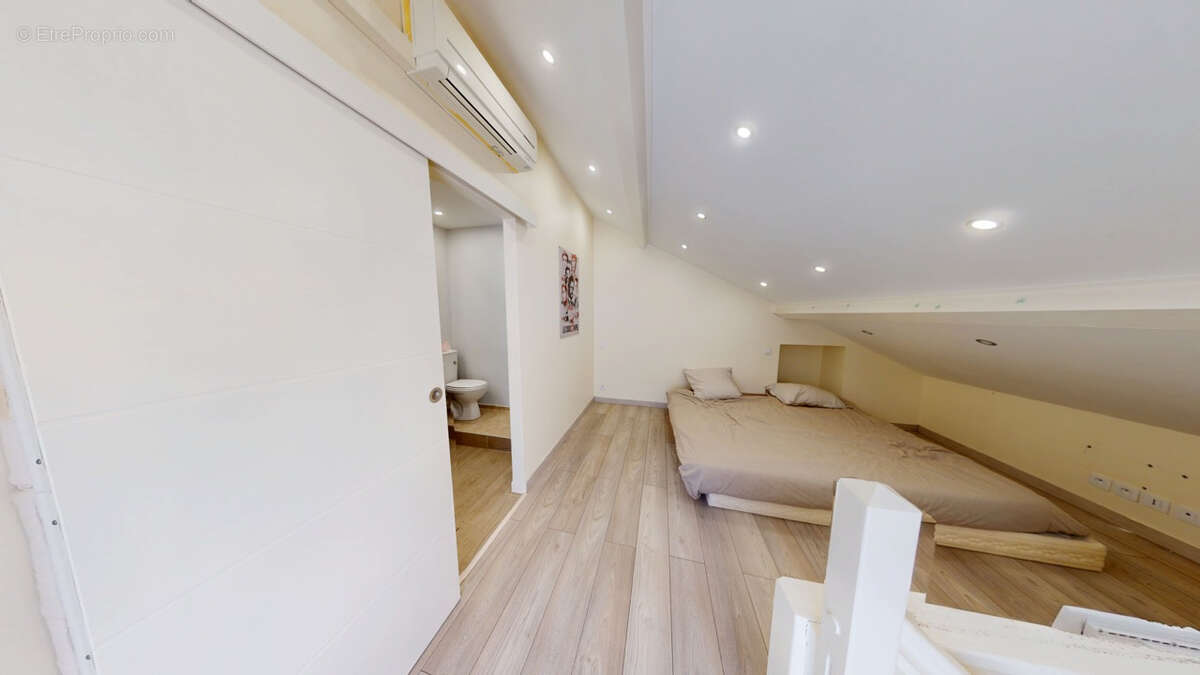 Maison 208 m² avec piscine, jacuzzi, et dépendance - photo 10