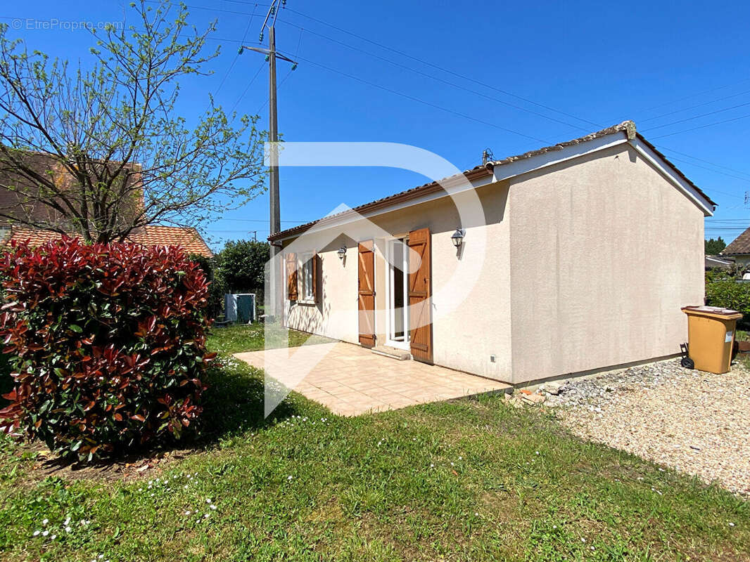 Maison à SAINT-SEURIN-SUR-L'ISLE