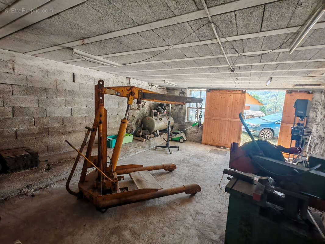 Maison à LA CHAPELLE