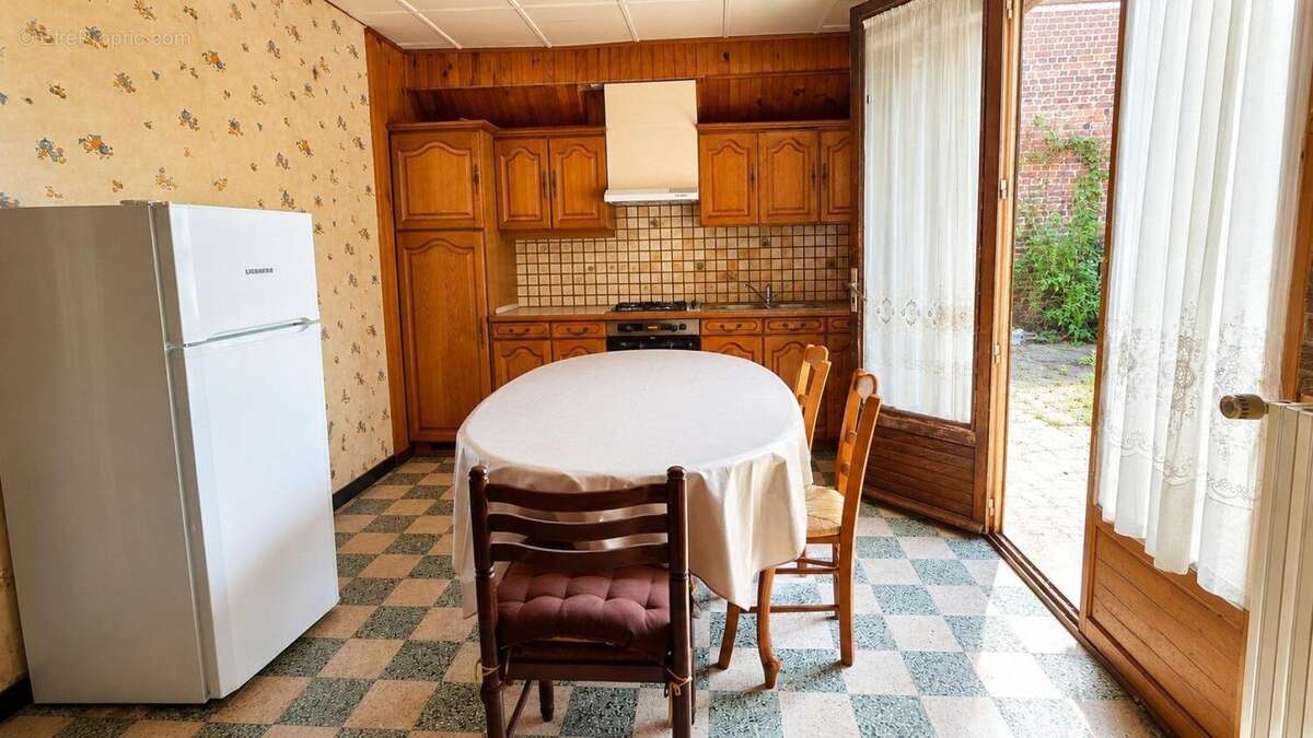 Maison 88 m² à Montigny-En-Gohelle  - photo 4
