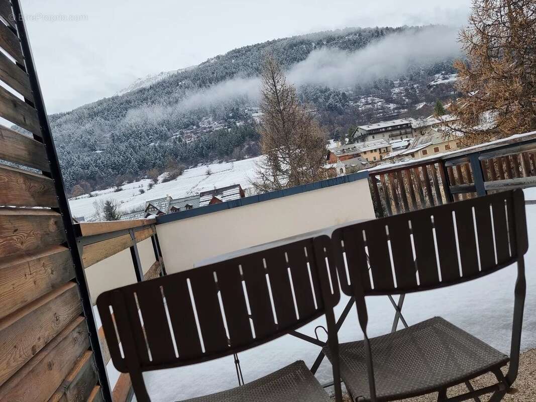 Appartement à LA SALLE-LES-ALPES