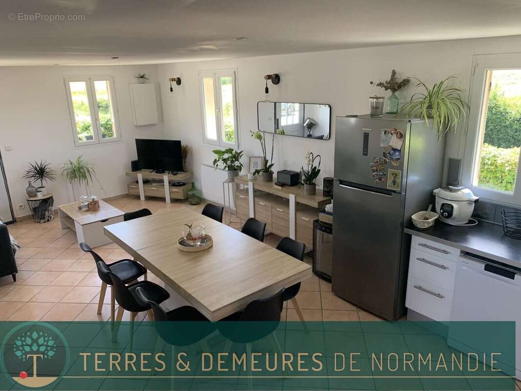 Dans l'EURE à proximité de BERNAY, peite maison de campagne avec 600 m2 de terrain - photo 4