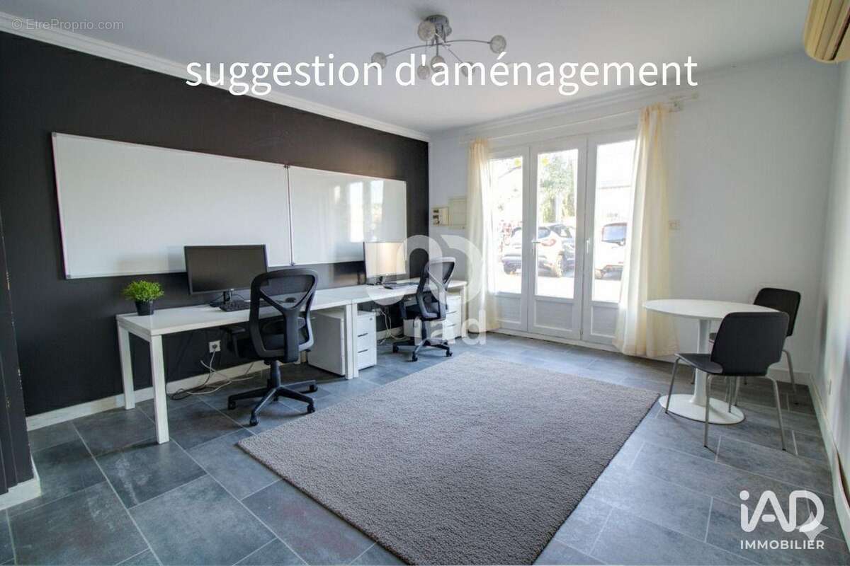 Photo 2 - Commerce à ROQUEBRUNE-SUR-ARGENS