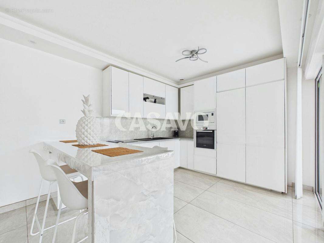 Vente Maison 4 pièces de 106m² - 33530 Bassens - photo 4