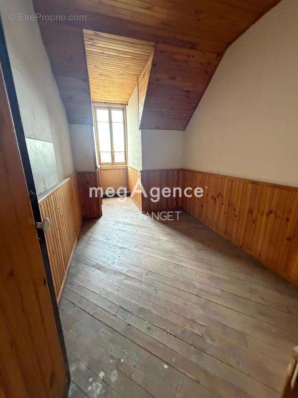 Appartement à CUZIEU