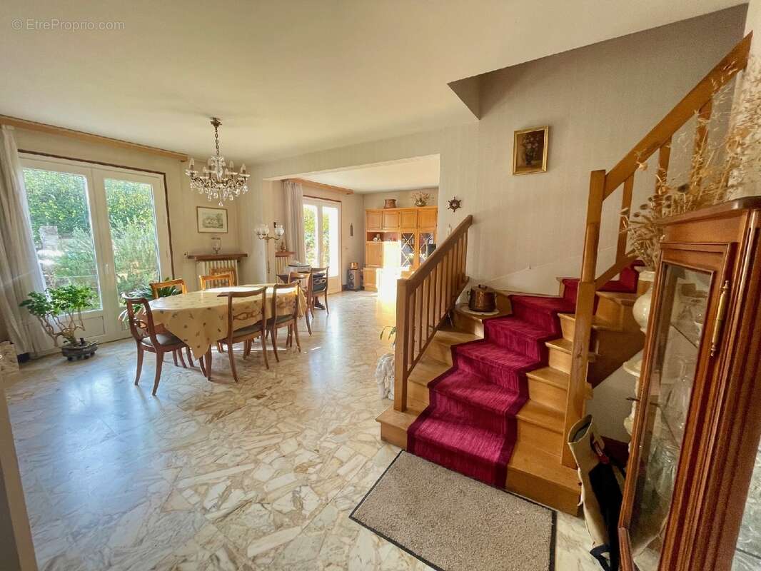 Maison à MILLY-LA-FORET