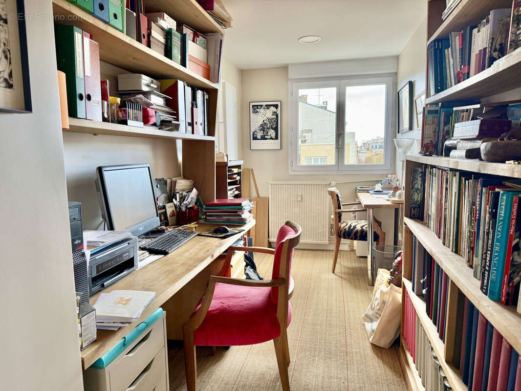 Appartement à PARIS-14E