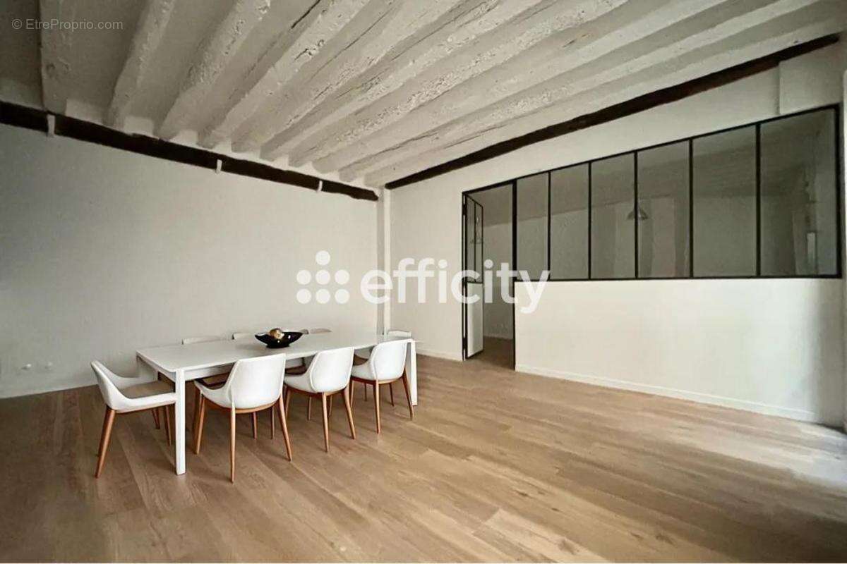 Appartement à PARIS-6E