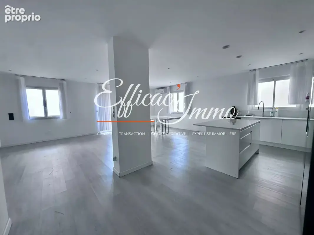 Bien de 154,51 m² avec garage, jardin et prestations haut de gamme - photo 6