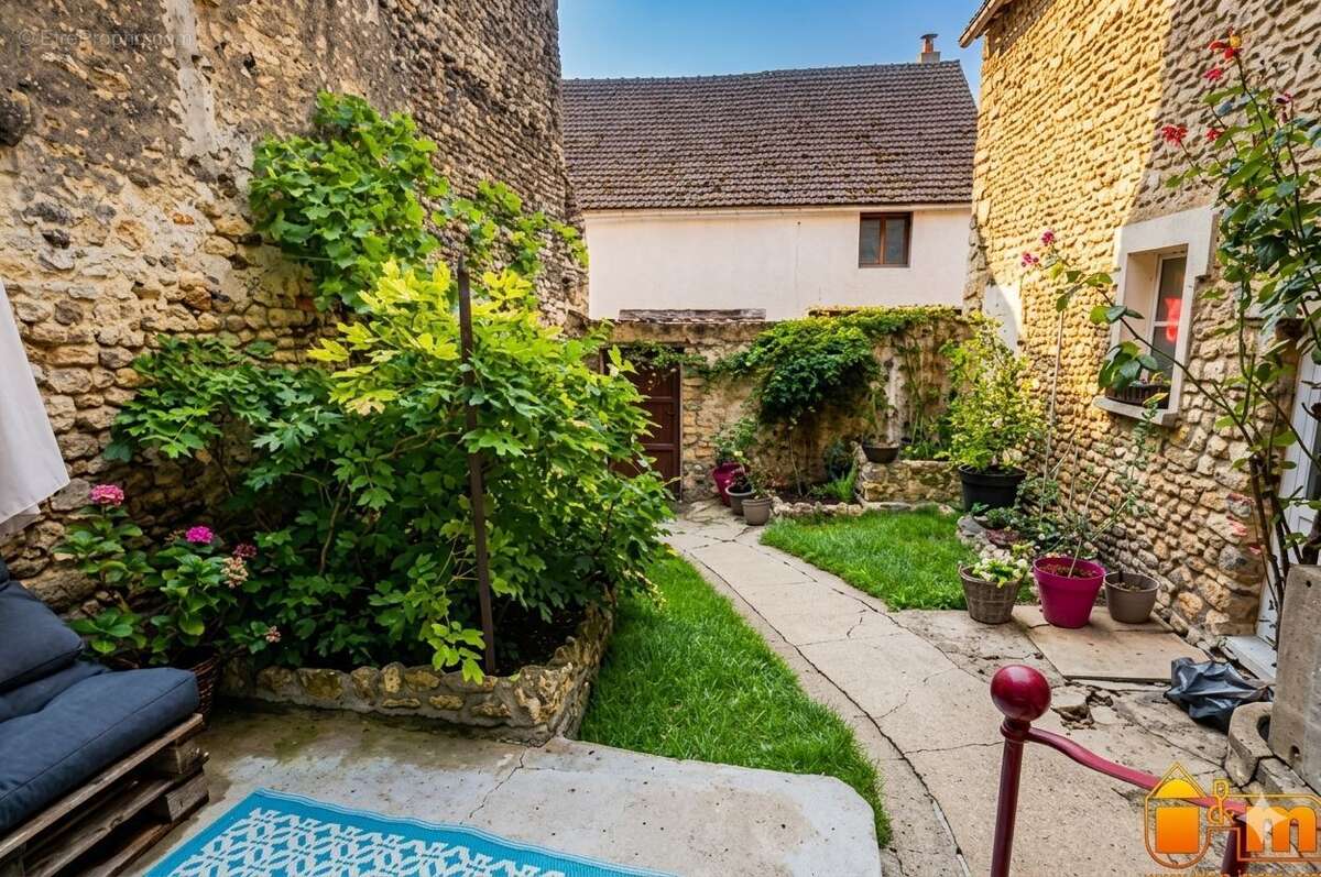 Maison 110 m² à Etampes  - photo 4