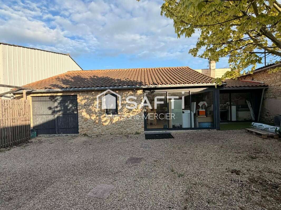 Photo 9 - Maison à LOUZY
