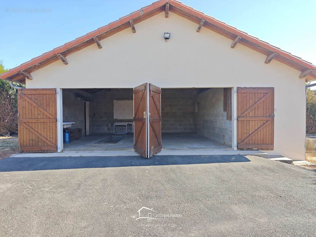 Maison 4 chambres et double garage - photo 11