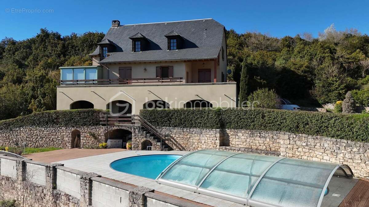Maison à SAINTE-RADEGONDE
