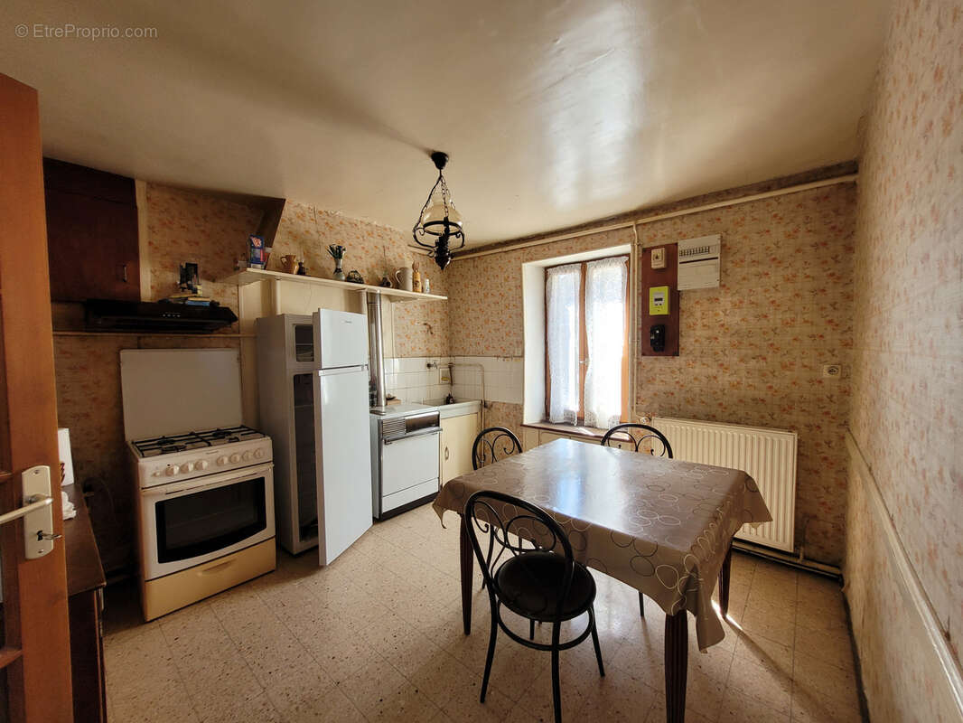 Maison à AUNAY-SOUS-AUNEAU