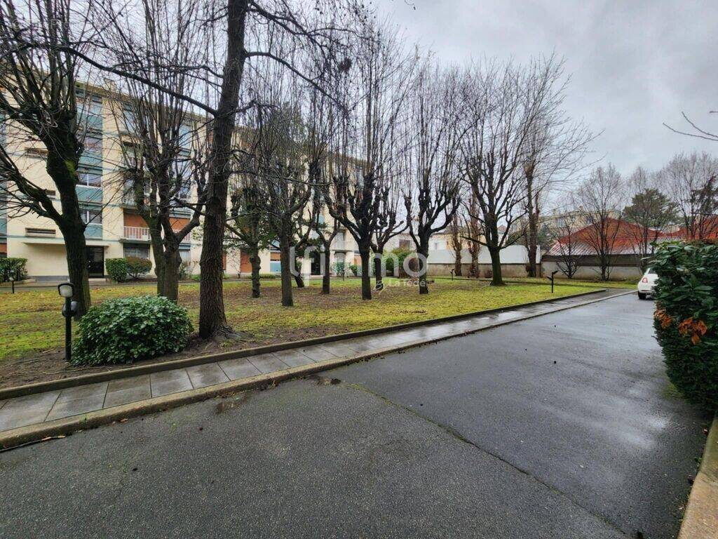 Appartement à SAINT-MAUR-DES-FOSSES
