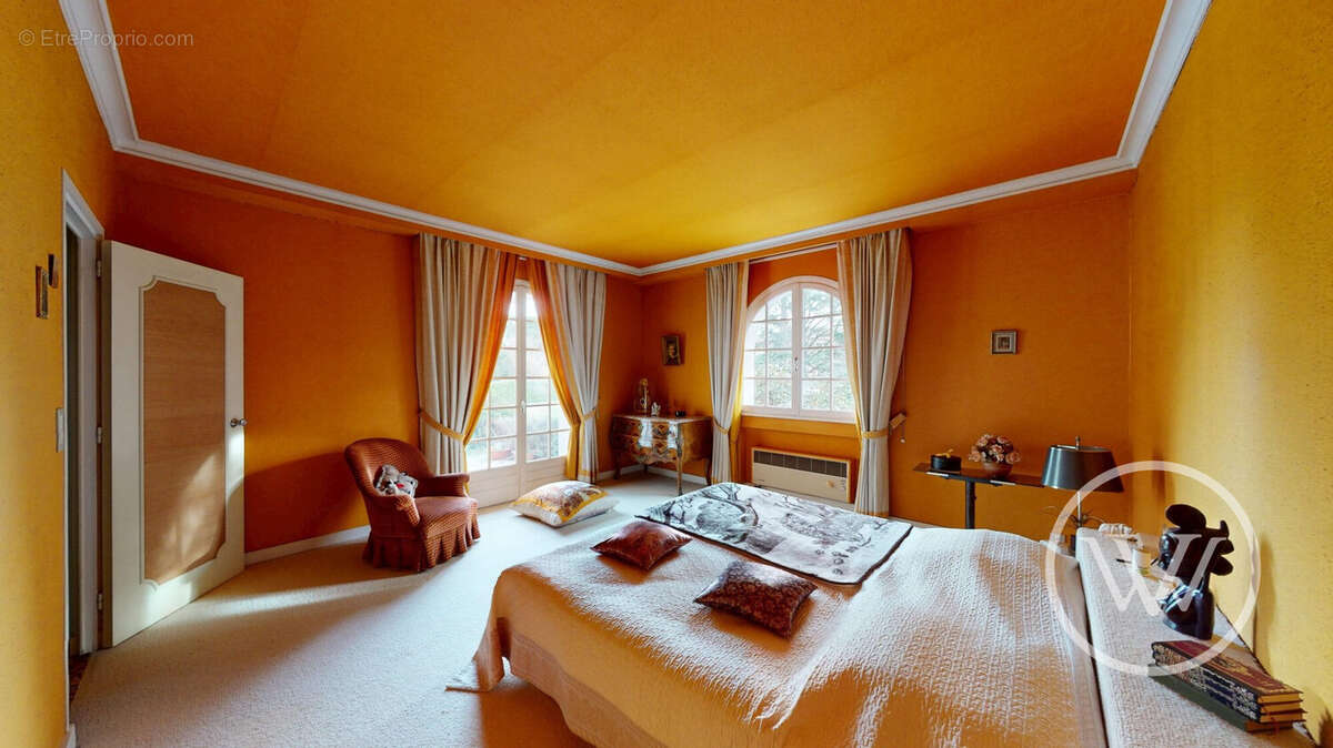 Maison à SAINT-BARTHELEMY-DE-VALS