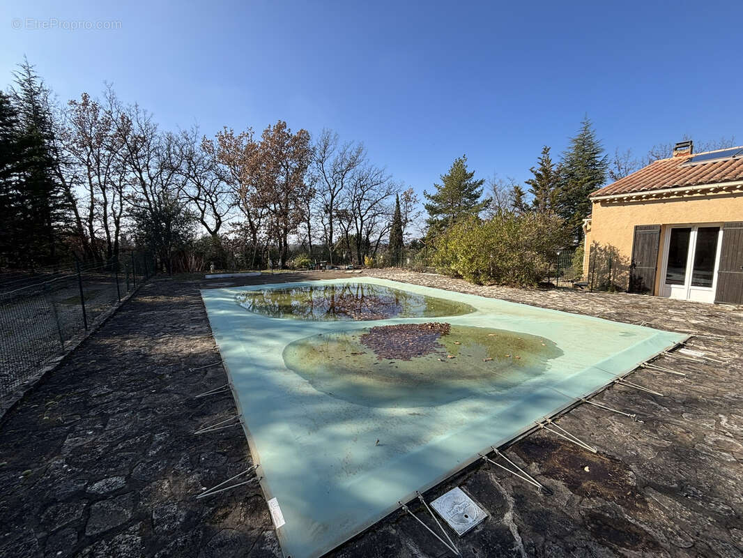 Maison à VAISON-LA-ROMAINE
