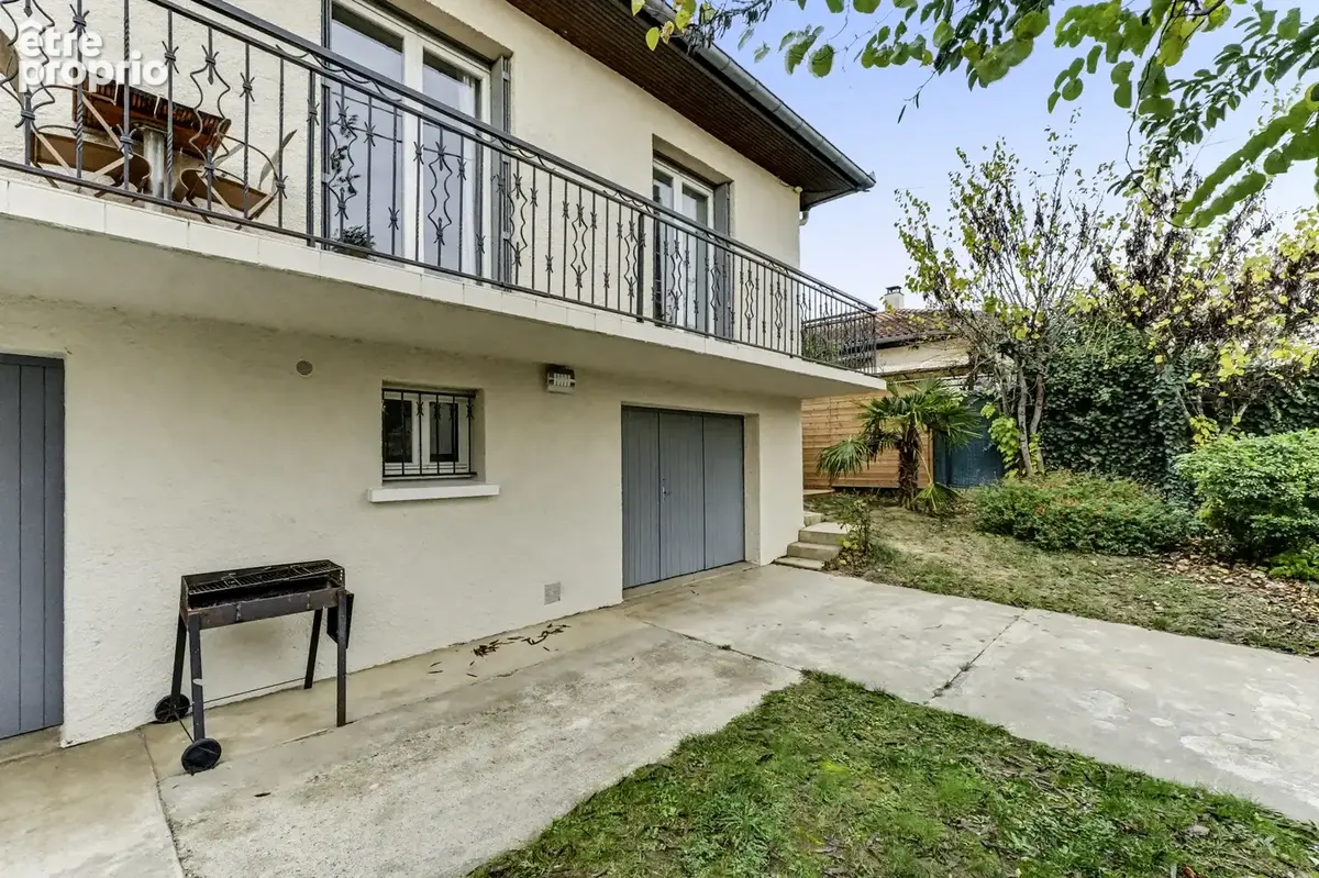 Maison 4 chambres - Espace indépendant - Garage double 53 m2 - Lac Saint-Caprais à pied - photo 10